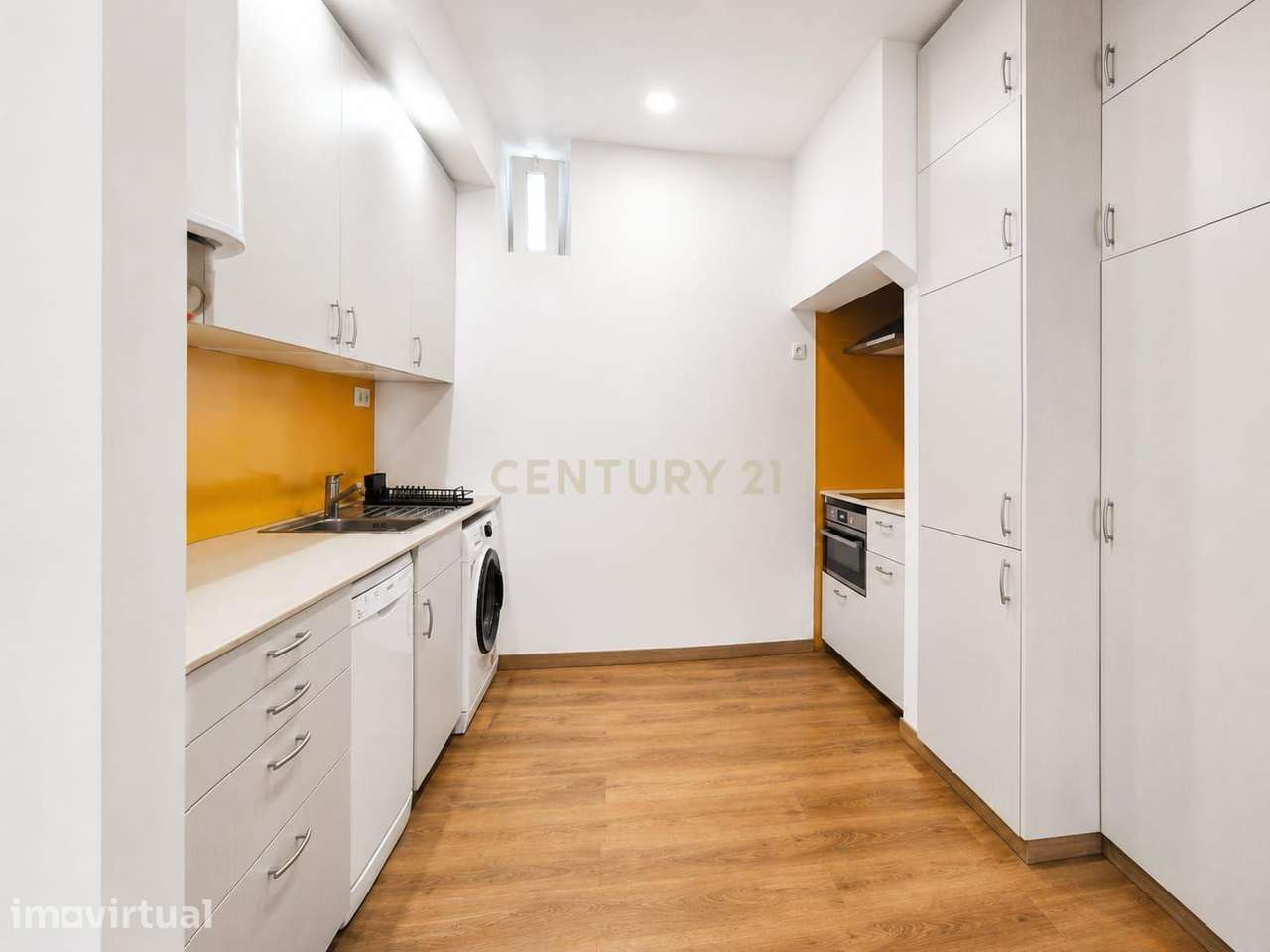 Apartamento T1 Mobilado para arrendamento | Jardim da Estrela | Rua do - Grande imagem: 2/34