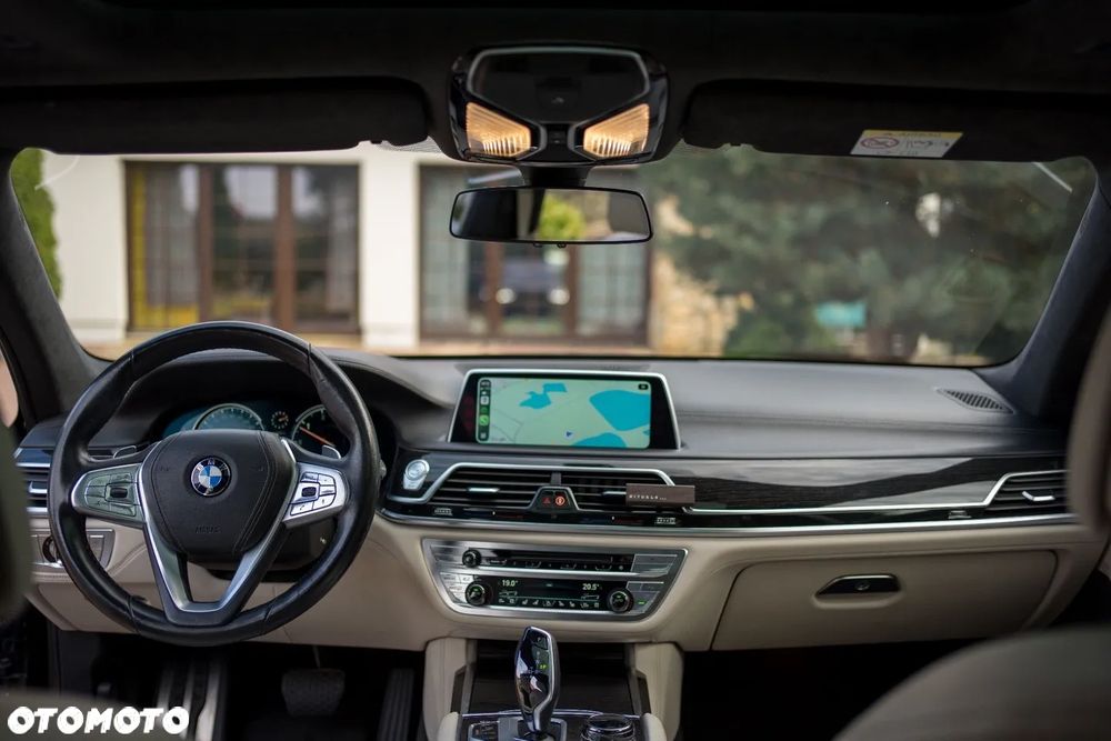 BMW Seria 7 740d xDrive - 13