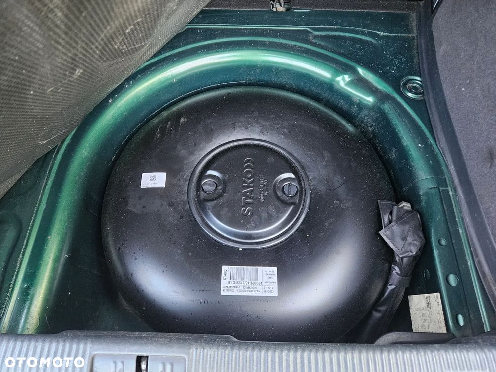 Audi A3 3-drzwiowe 1.6 Ambiente - 23