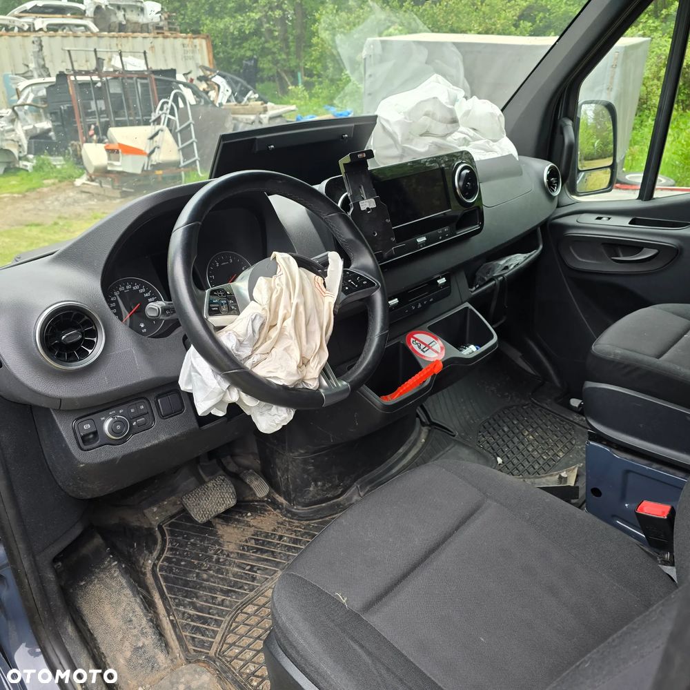 Mercedes-Benz sprinter - 10
