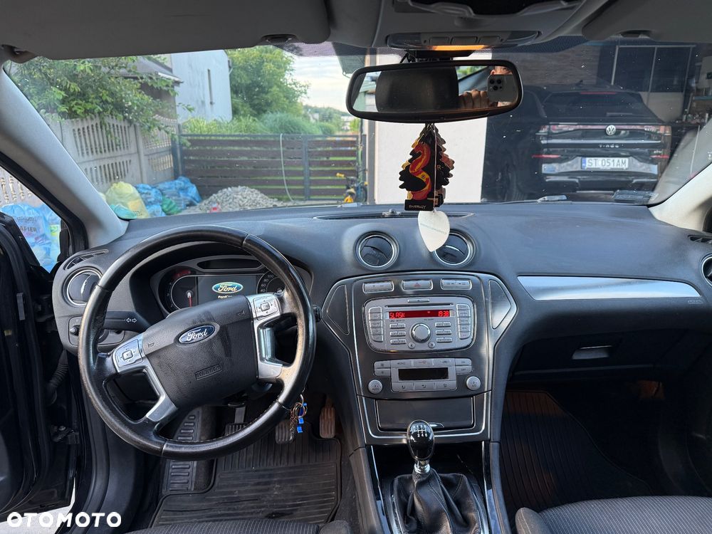 Ford Mondeo 1.8 TDCi Trend - 16