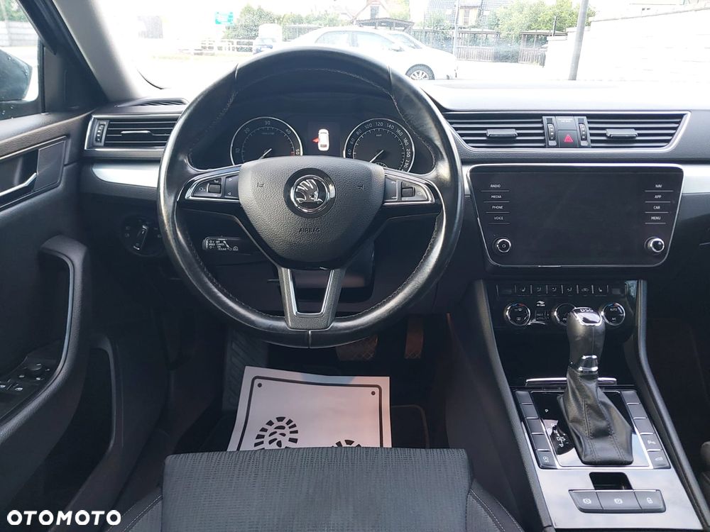 Skoda Superb 2.0 TDI DSG Ambition - 12