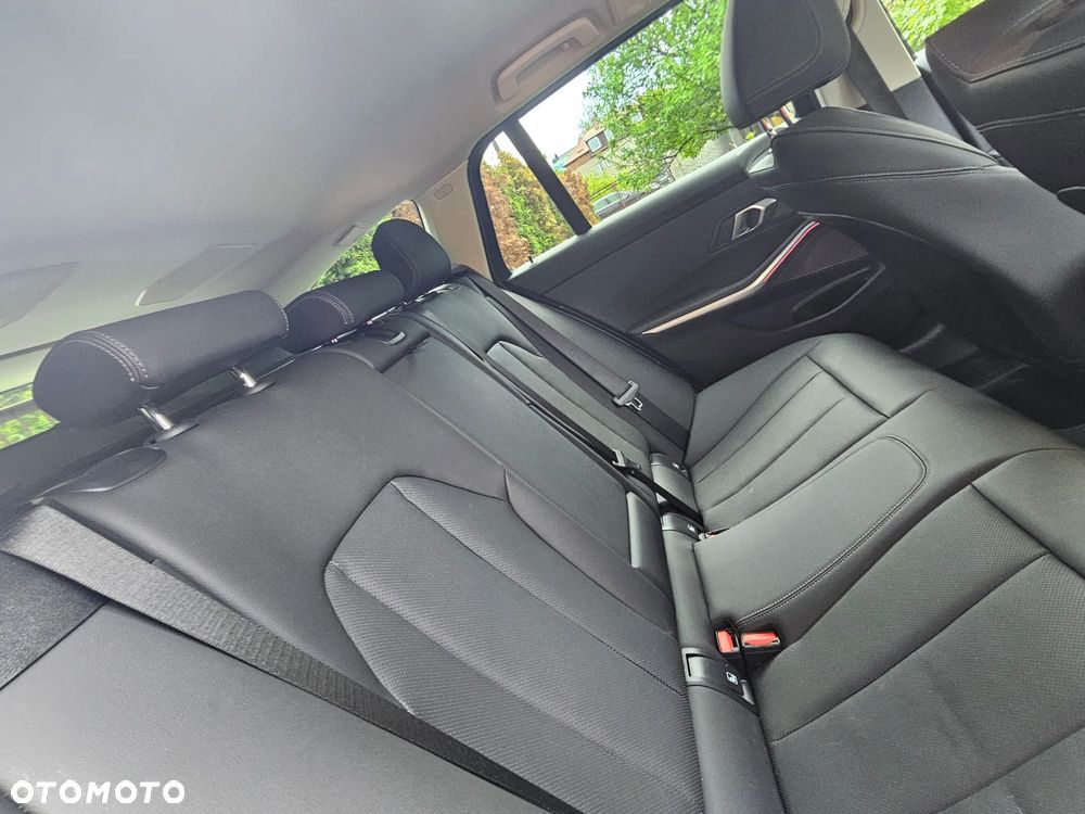BMW Seria 3 - 26