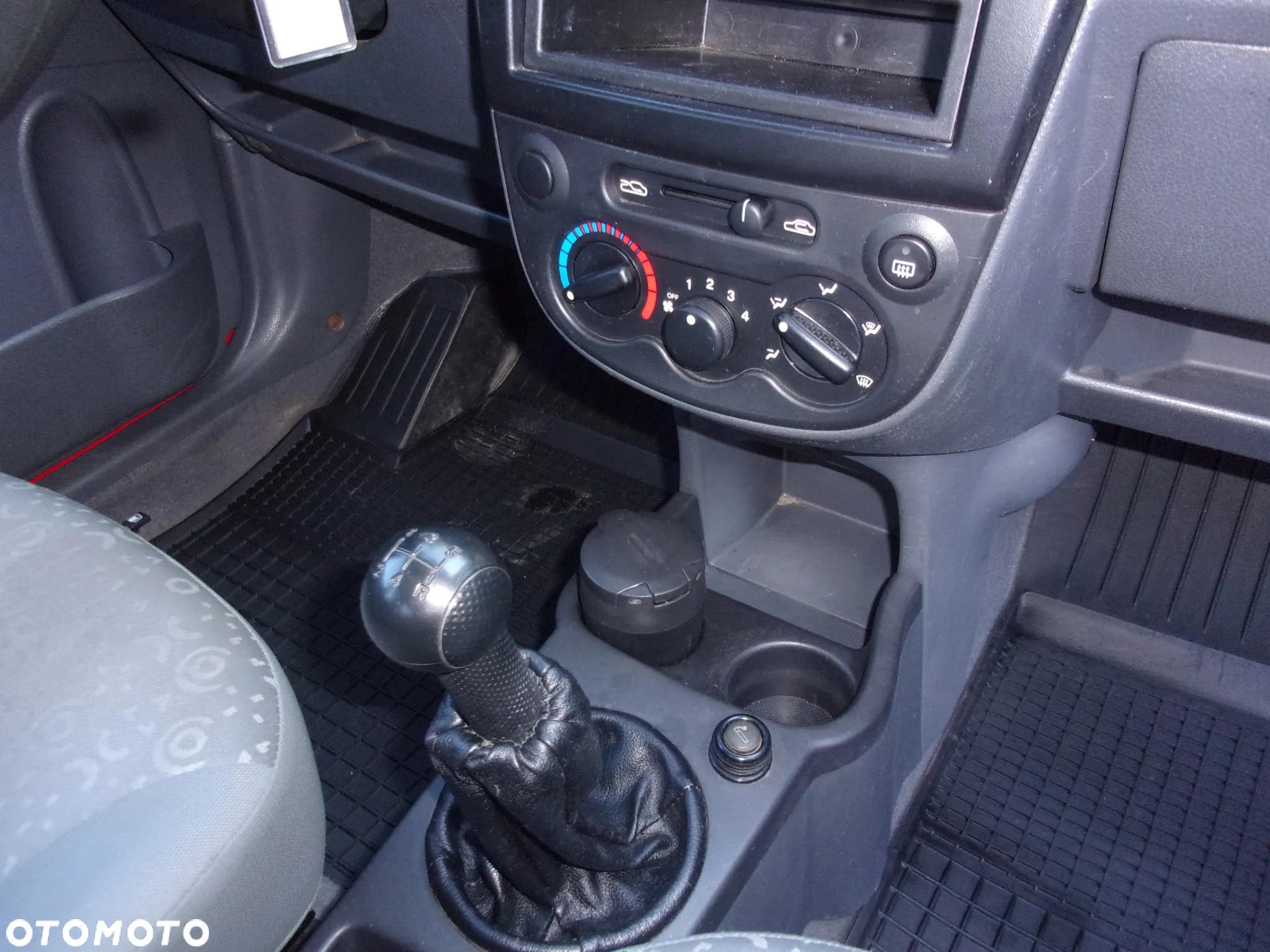 Chevrolet Spark 0.8 Direct - 32