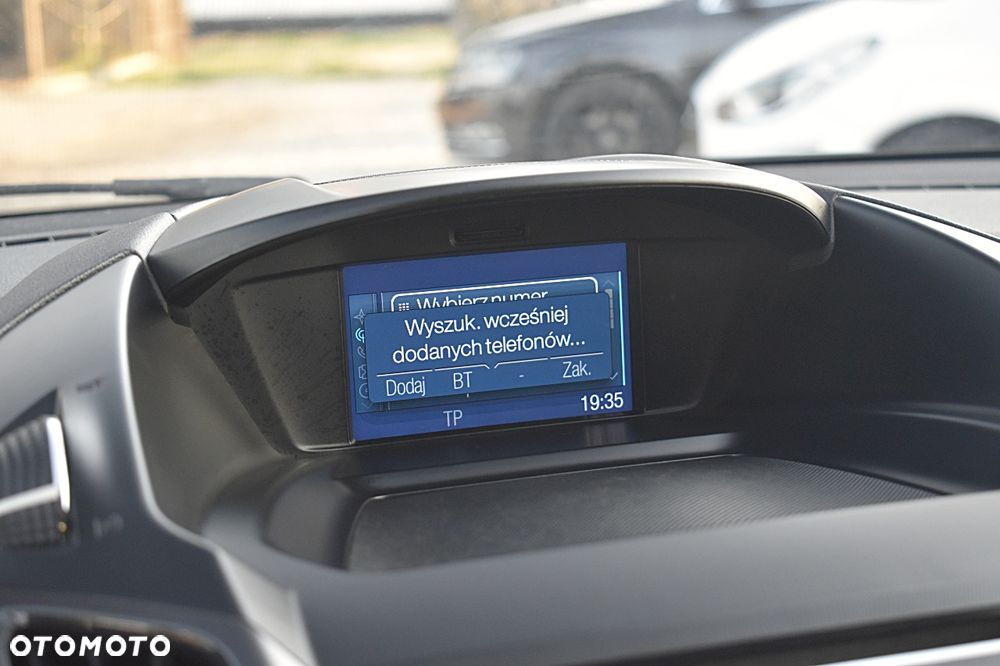 Ford Kuga 2.0 TDCi 2x4 Titanium - 28