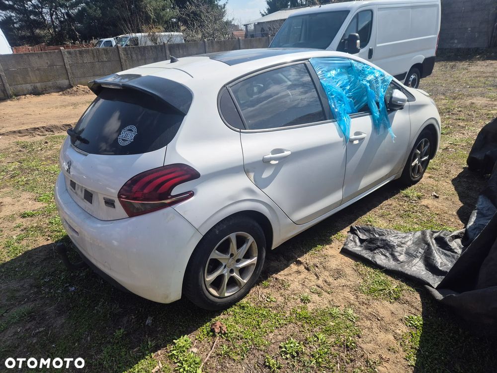 Peugeot 208 Blue-HDi 100 Stop&Start Allure - 7