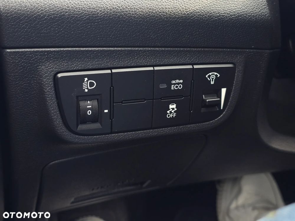 Hyundai Veloster 1.6 GDI Premium - 28