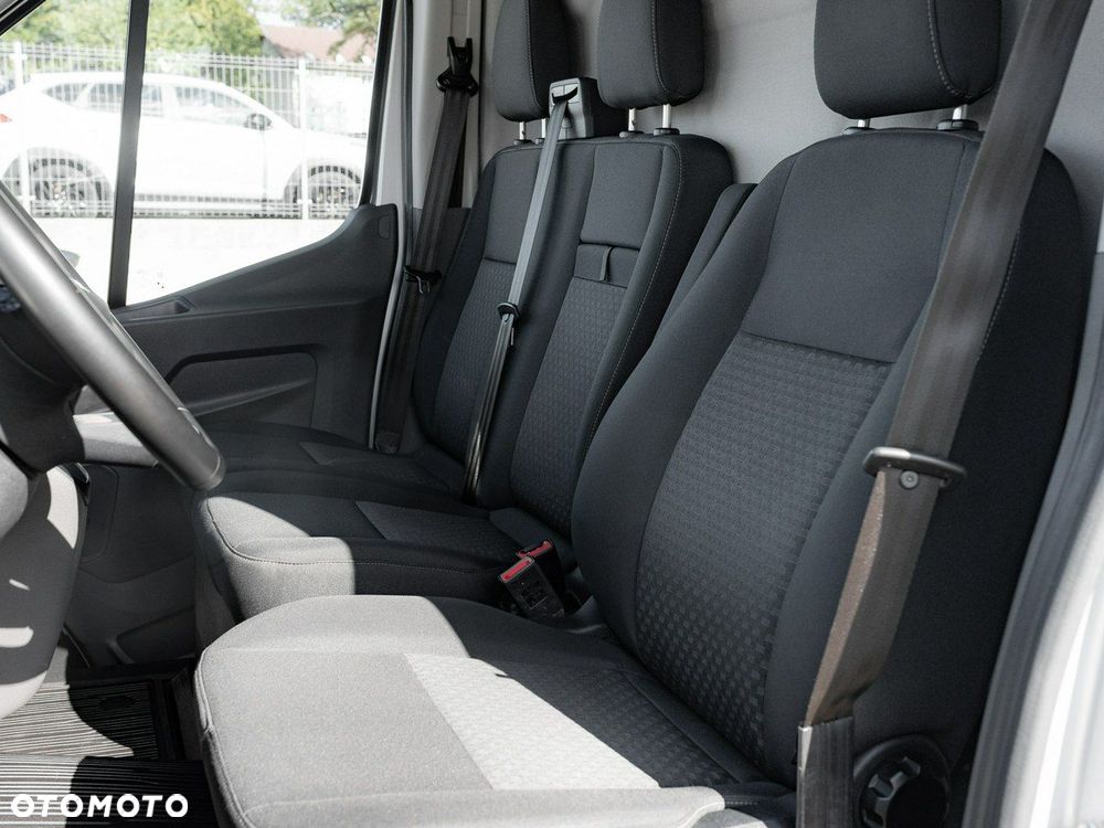 Ford Transit - 12