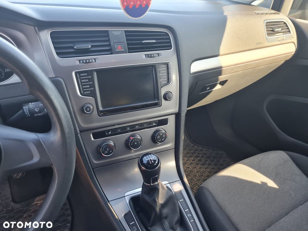 Volkswagen Golf 1.6 TDI BlueMotion Technology Lounge - 11
