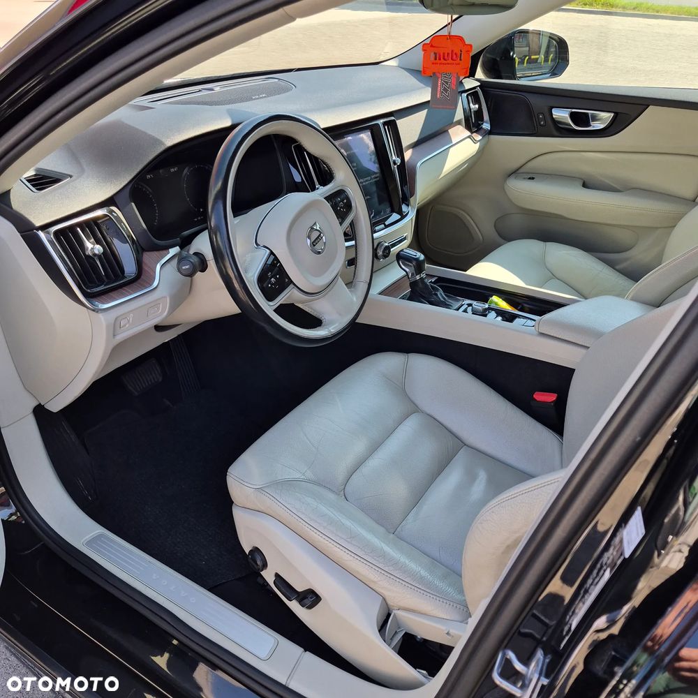 Volvo S60 T5 Momentum Pro - 37