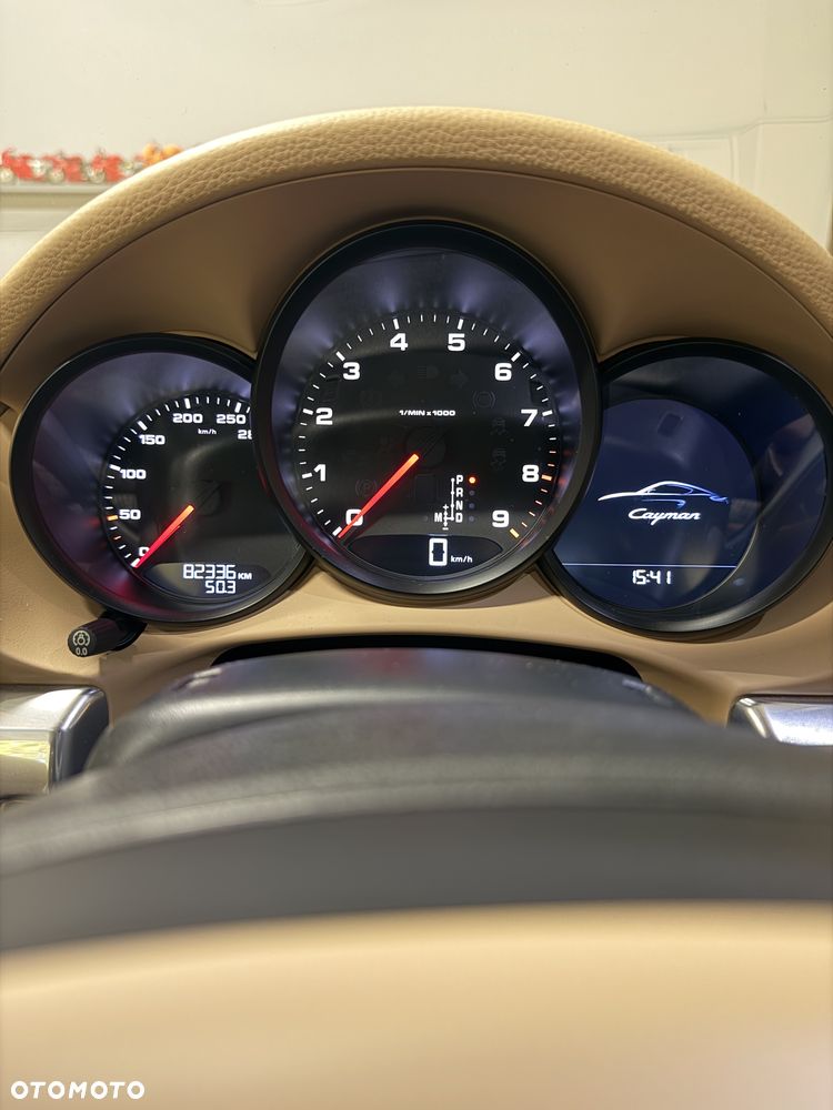 Porsche Cayman PDK - 15