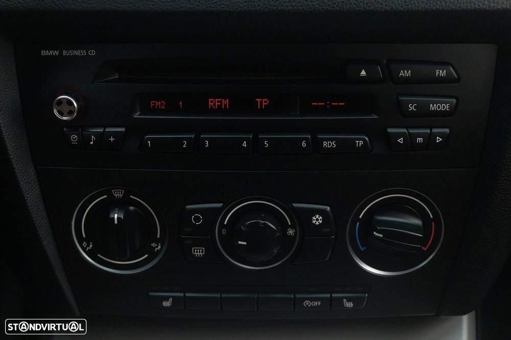 BMW 318 d Touring - 10