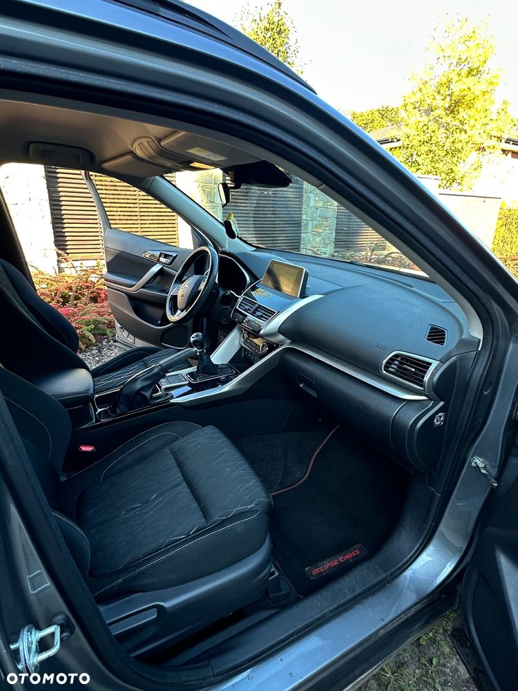 Mitsubishi Eclipse Cross 1.5 T GPF Intense - 12