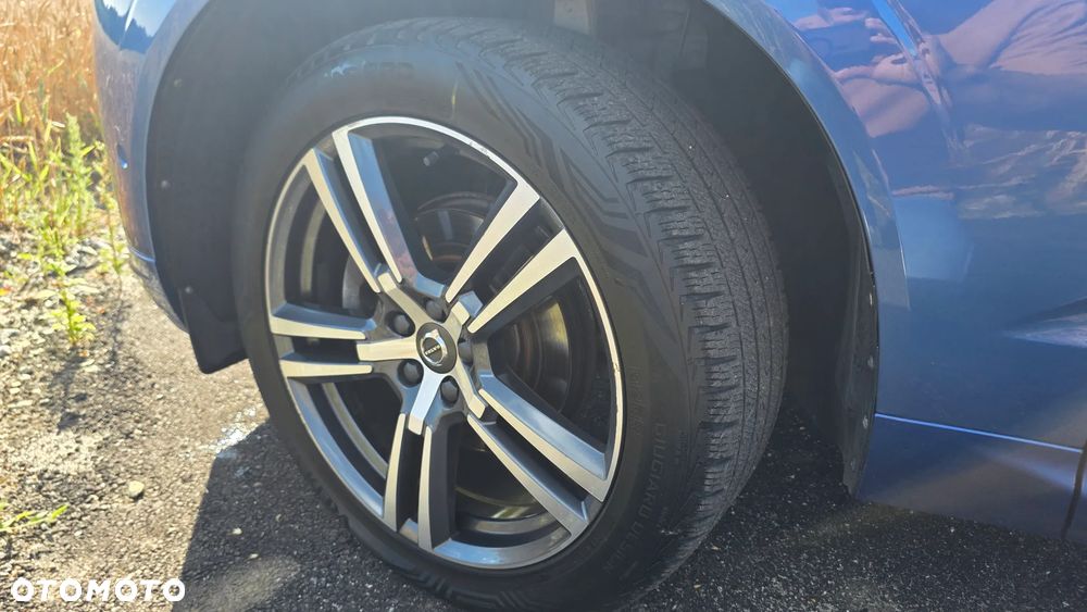 Volvo XC 60 T5 R-Design - 12