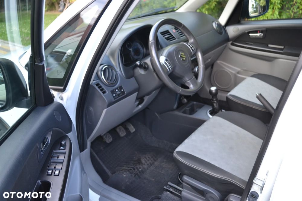 Suzuki SX4 1.6 Premium 4WD - 7