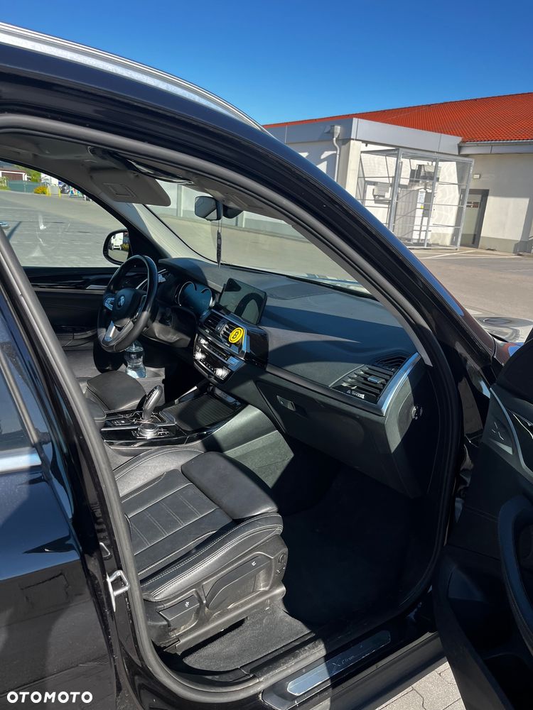 BMW X3 xDrive20d xLine - 14