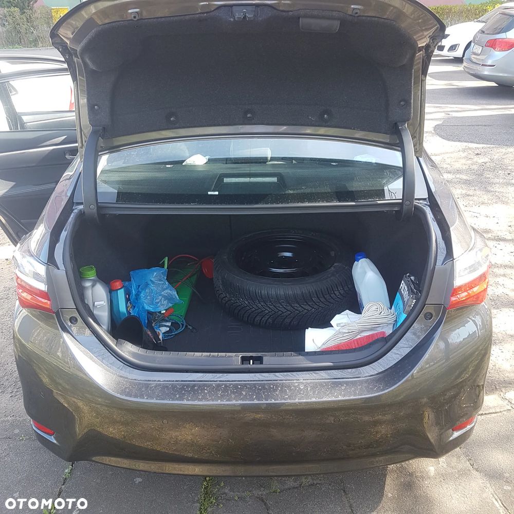 Toyota Corolla 1.6 Classic Plus - 14