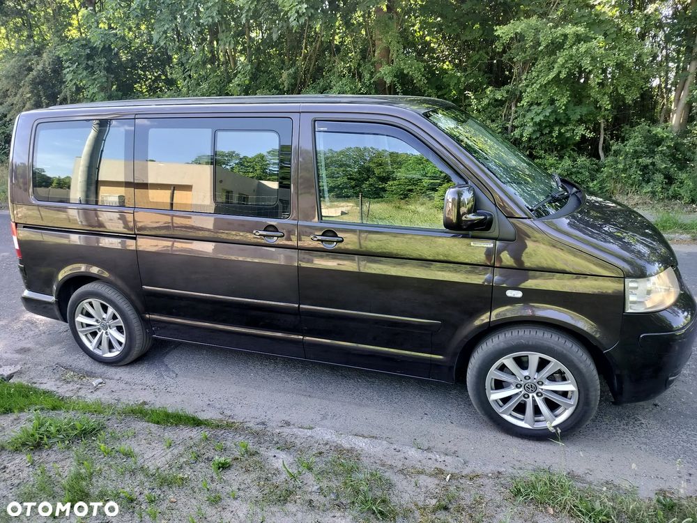 Volkswagen Multivan - 16