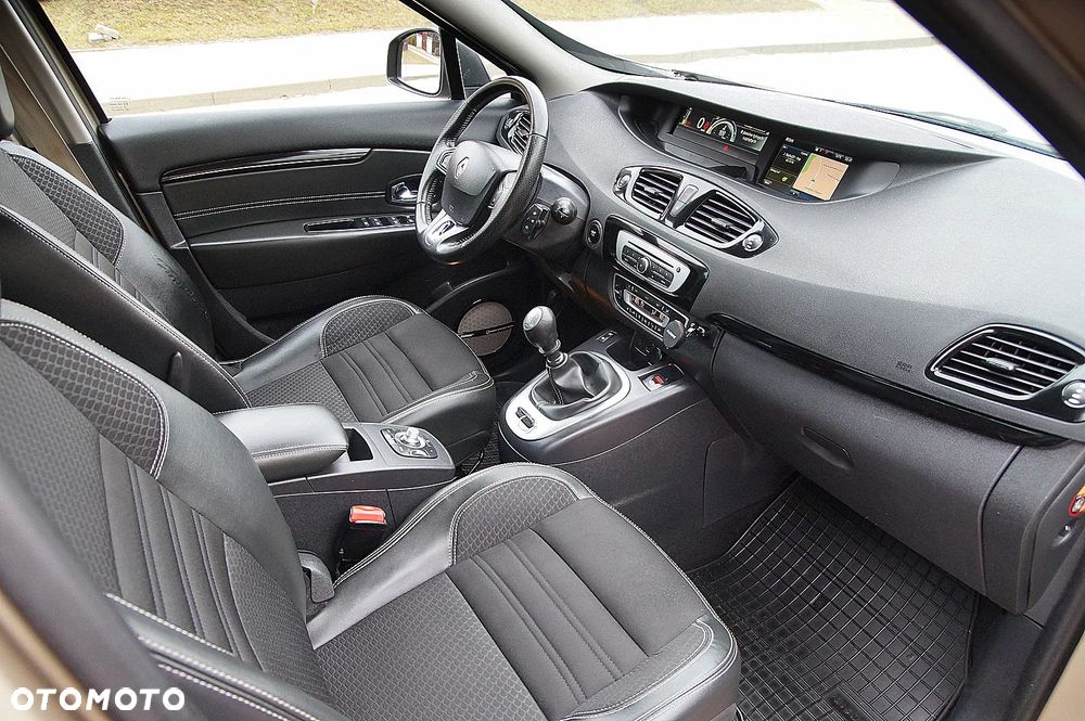 Renault Scenic Energy dCi 130 Euro 6 S&S Bose Edition - 24