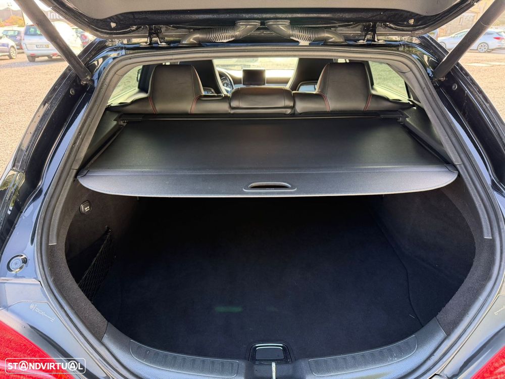 Mercedes-Benz CLA 200 - 16