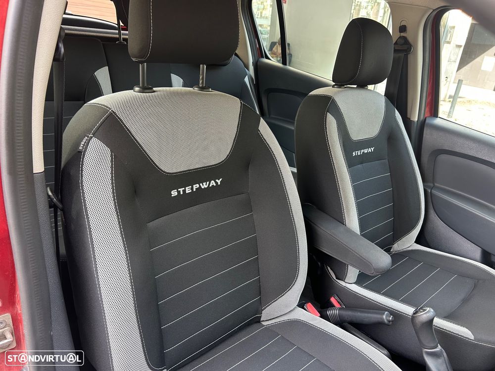Dacia Sandero 0.9 TCe Stepway - 15
