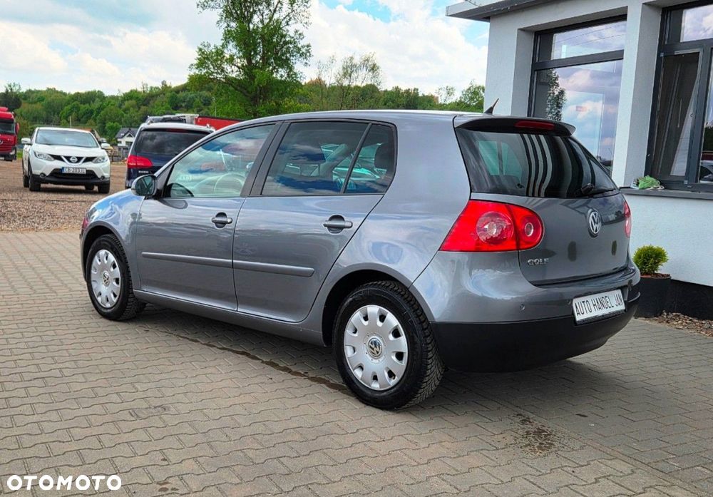 Volkswagen Golf - 21