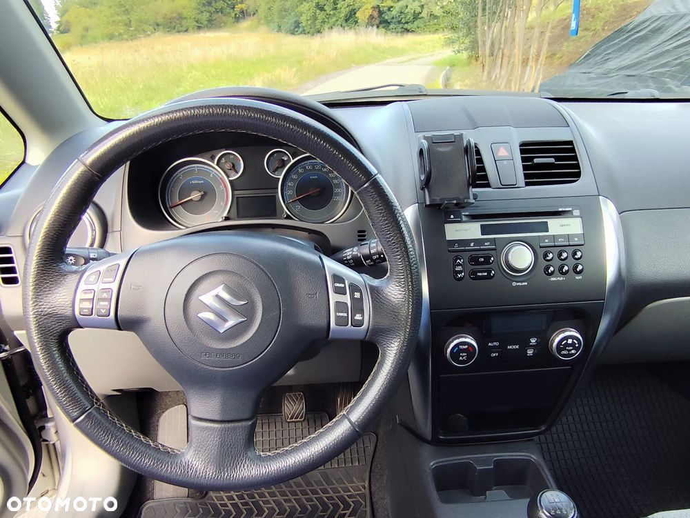 Suzuki SX4 2.0 DDiS Topline Edition 4WD - 8