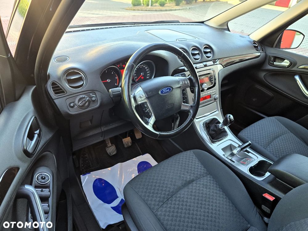 Ford Galaxy 2.0 TDCi DPF Ghia - 20