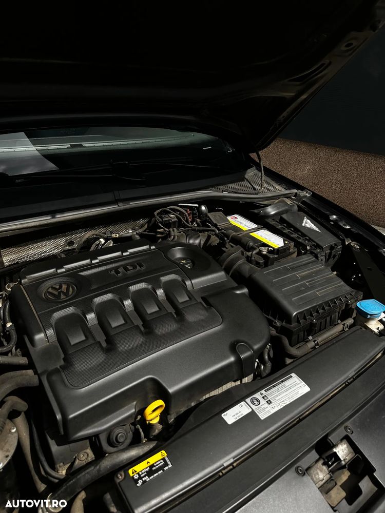 Volkswagen Passat 2.0 TDI DSG R Executive - 16