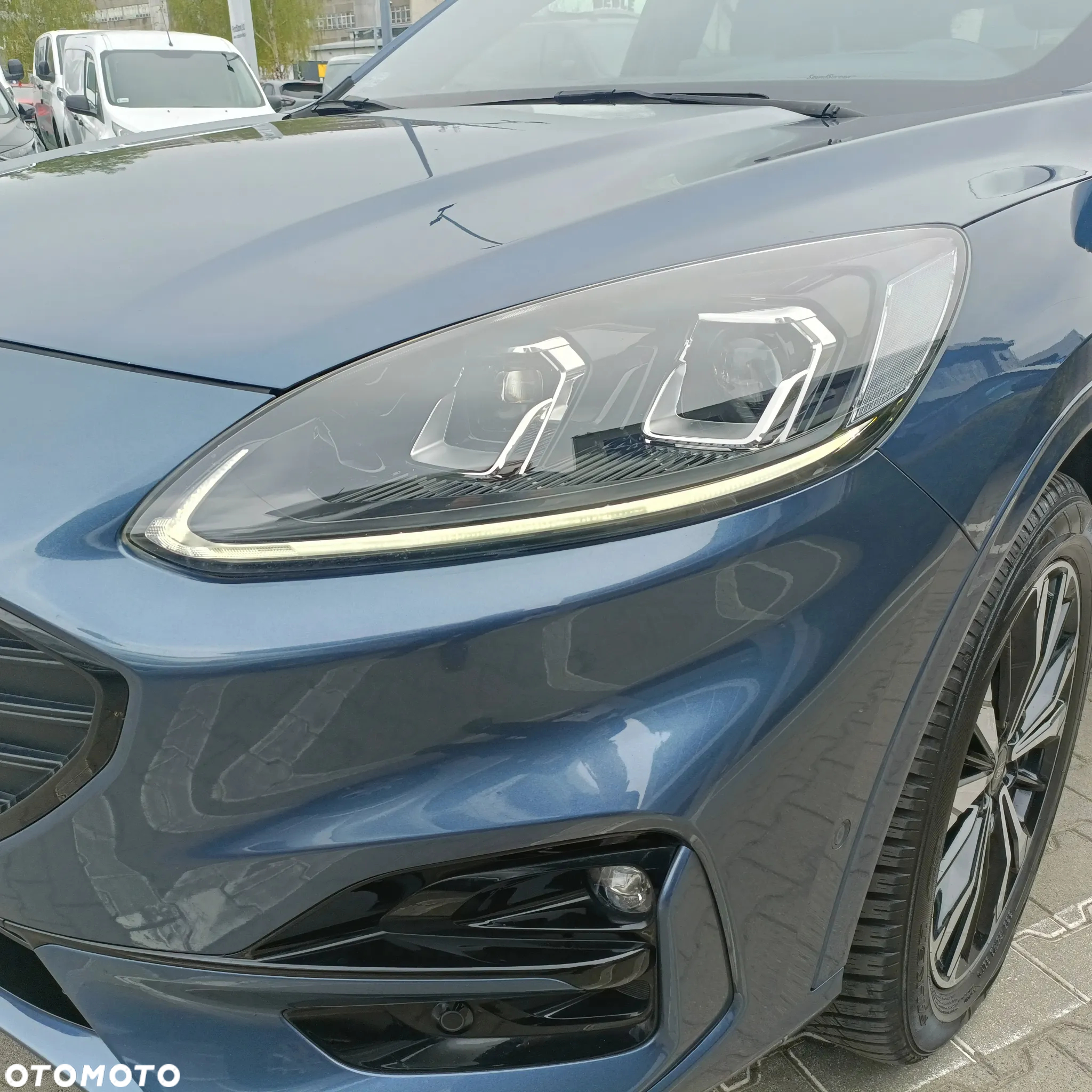 Ford Kuga 2.5P PHEV FWD ST-Line X - 8