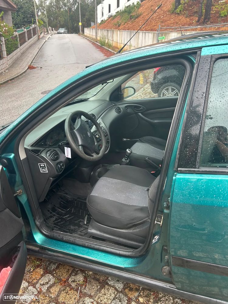 Ford Focus 1.8 TDdi Ambiente - 7