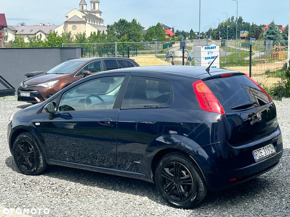 Fiat Punto 1.2 8V - 4
