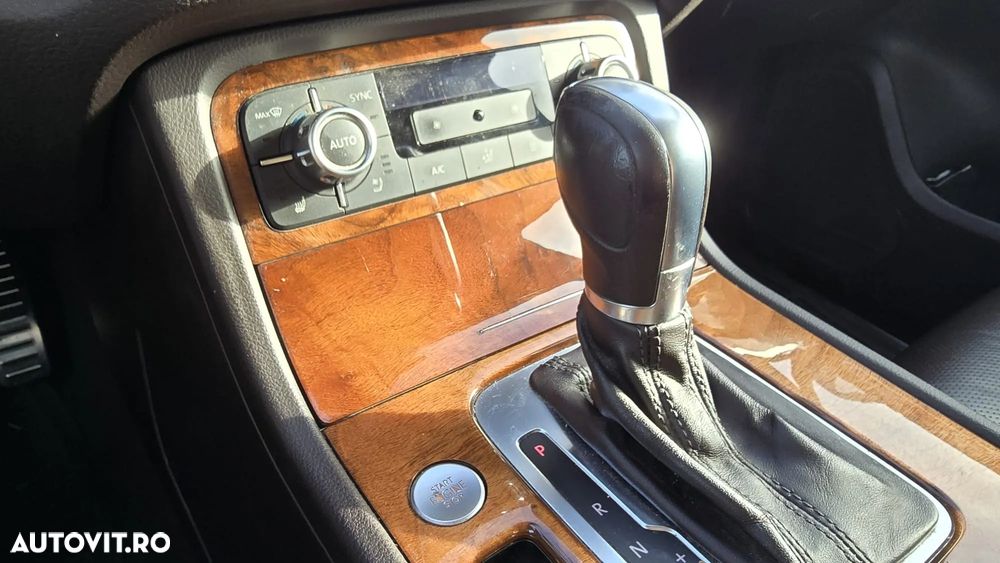 Volkswagen Touareg 3.0 V6 TDI BMT Terrain Tech - 17