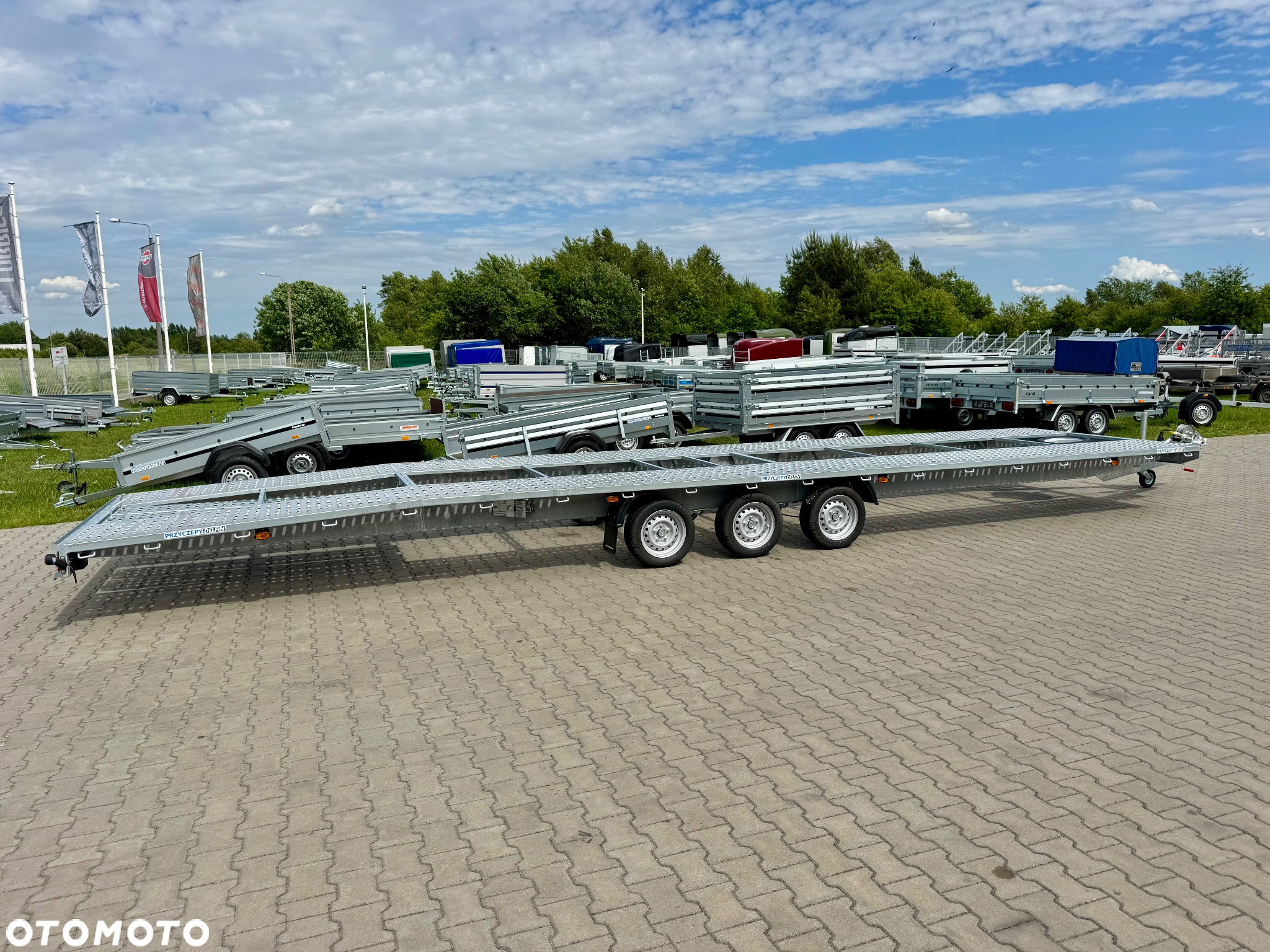 Niewiadów Indiana 9m x 2.1 m | 3.5T - 4