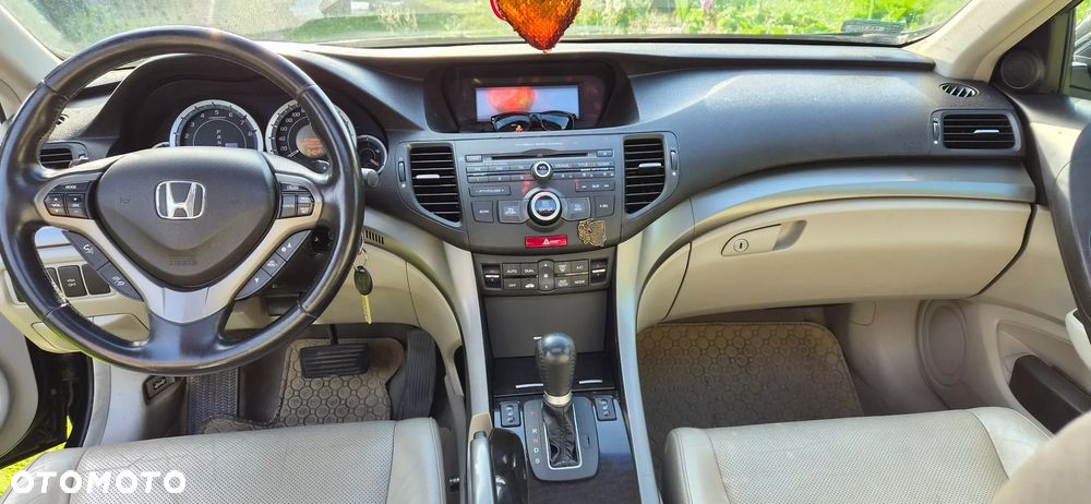 Honda Accord 2.0 Executive - 14