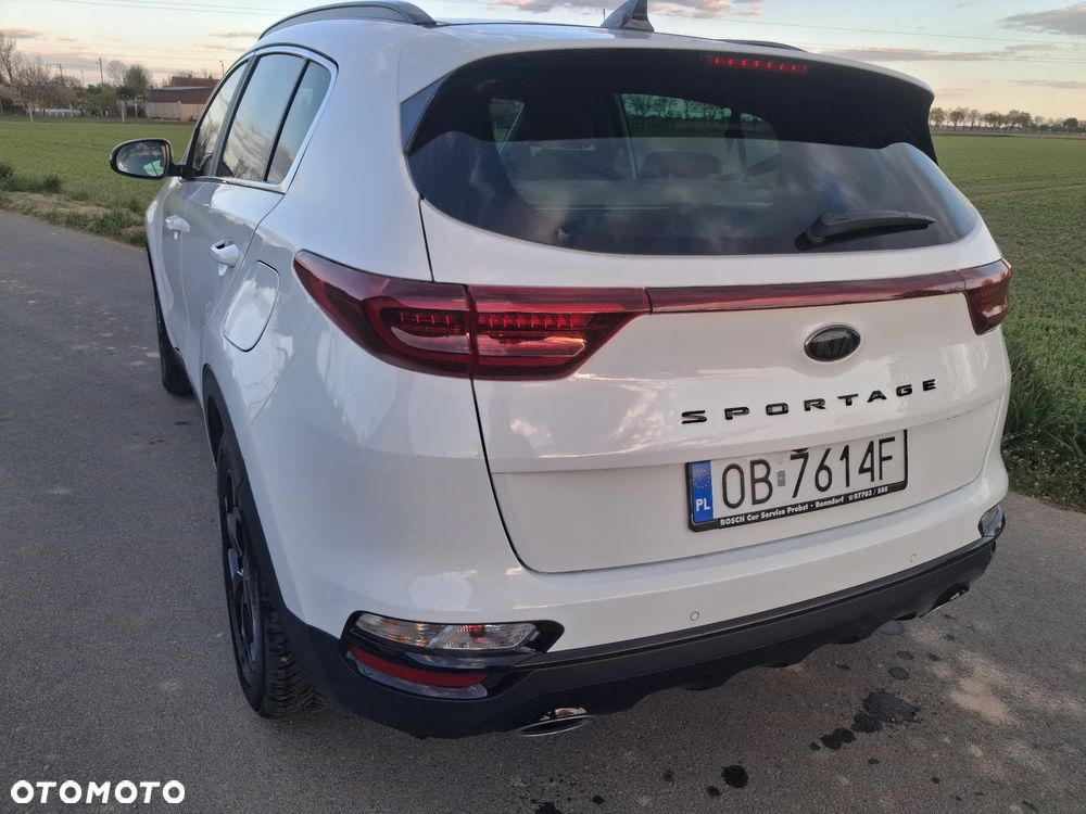 Kia Sportage 1.6 CRDI 2WD Eco-Dynamics+ (48V M-H) Black Edition - 9