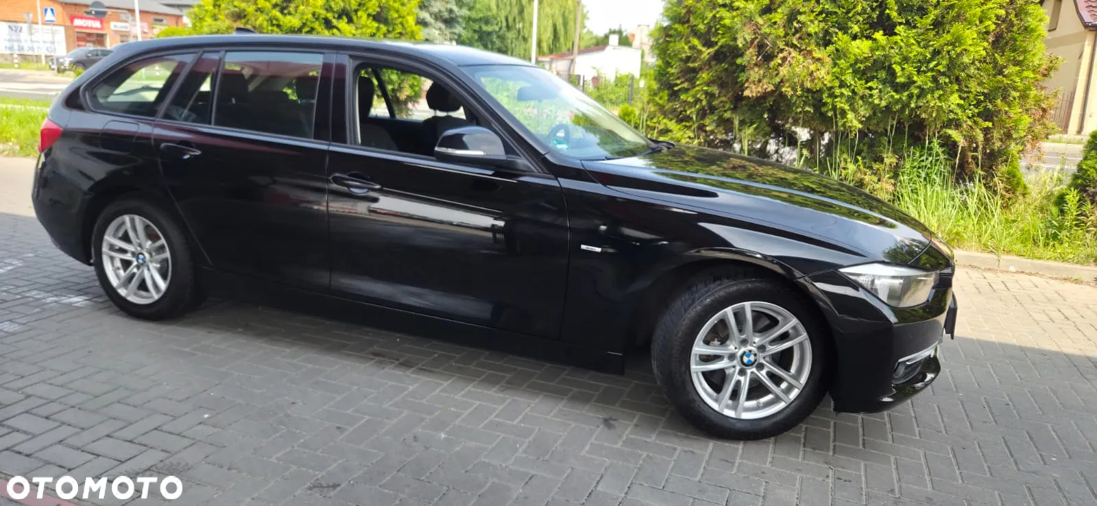BMW Seria 3 320d DPF Touring Blue Performance Edition Exclusive - 18