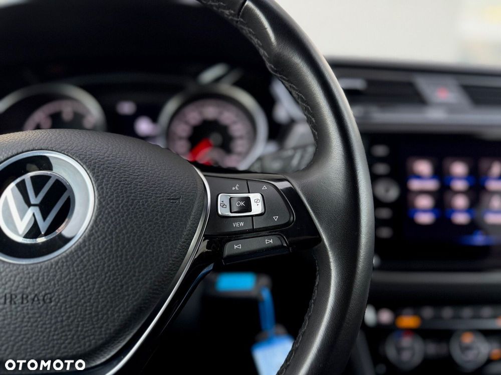 Volkswagen Touran 2.0 TDI BMT SCR Comfortline - 18