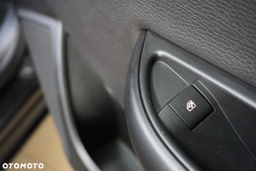 Opel Astra 1.4 Turbo Cosmo - 32