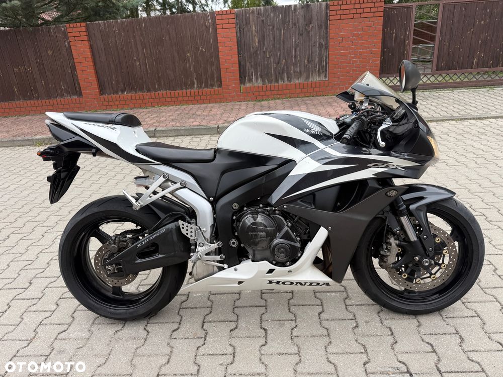 Honda CBR - 6