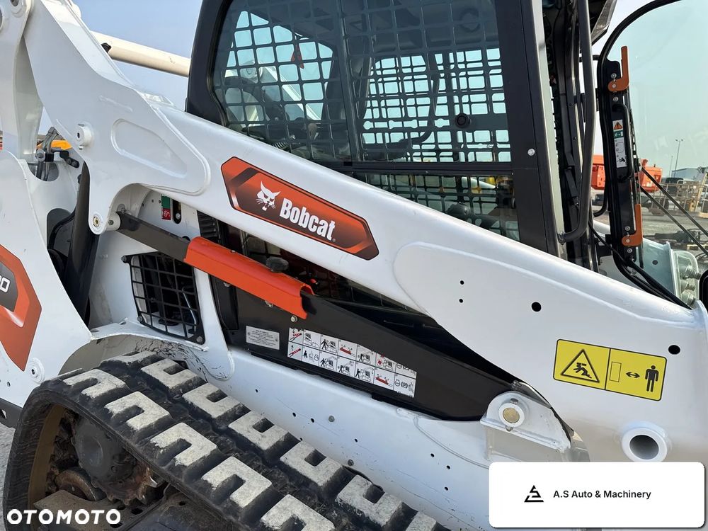 Bobcat T590 - 11