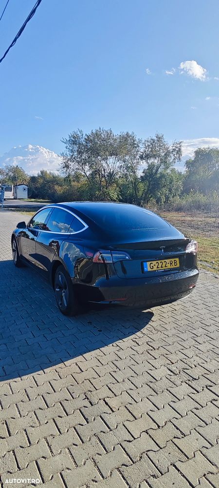 Tesla Model 3 Standard Reichweite Plus Hinterradantrieb - 5