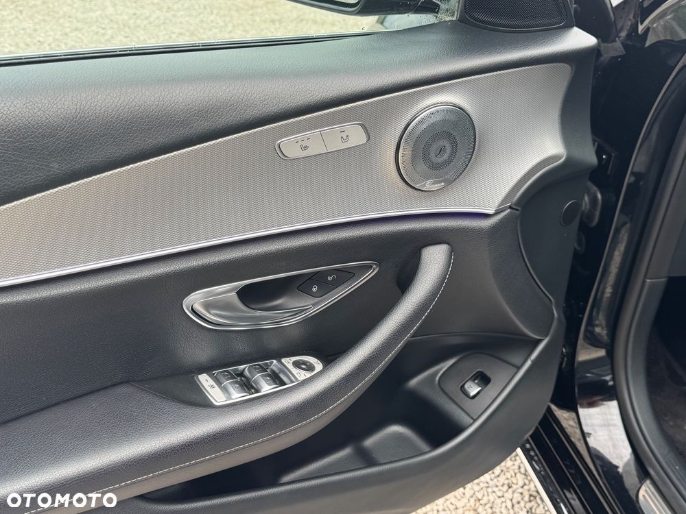 Mercedes-Benz Klasa E 220 d Business Edition 9G-TRONIC - 17