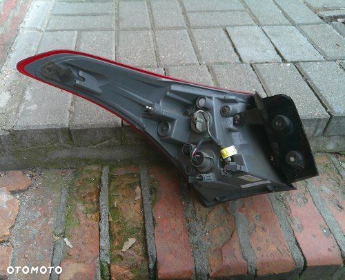 HYUNDAI I30 II HB 12+ PRAWA TYLNA LAMPA ORYGINAŁ - 3