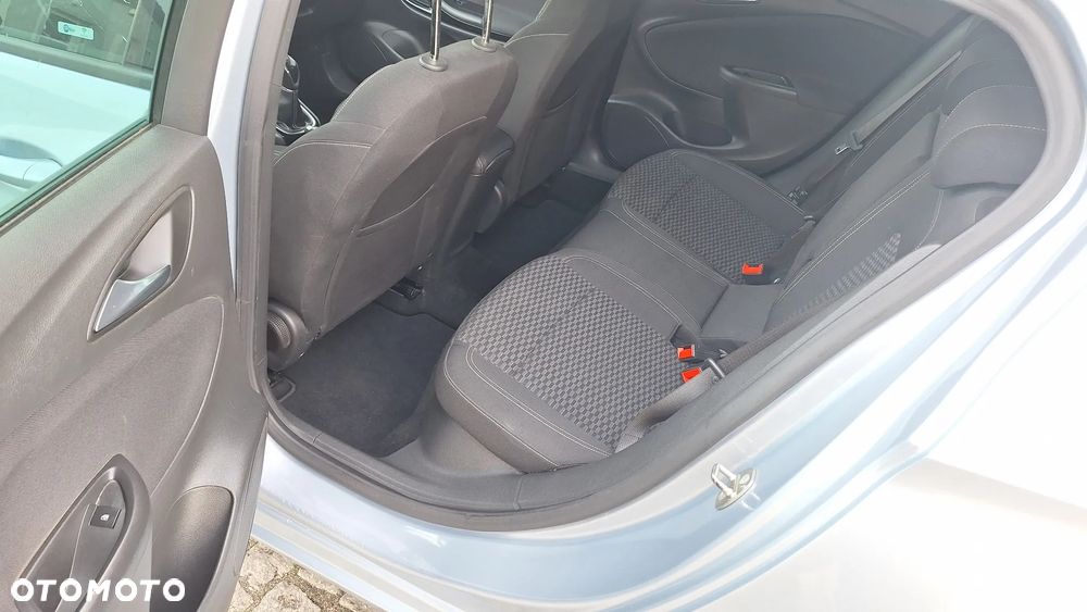 Opel Astra 1.6 BiTurbo D (CDTI) Start/Stop Dynamic - 11