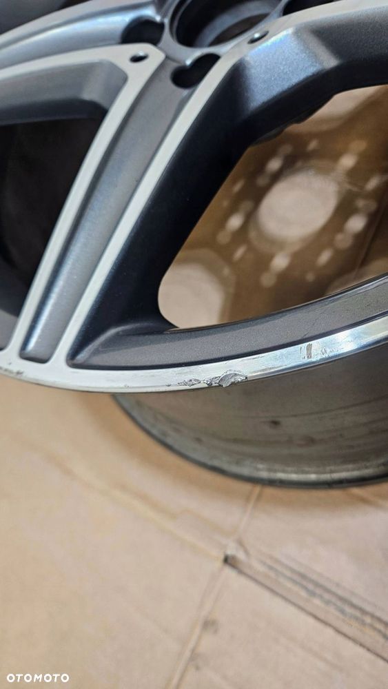felga aluminiowa mercedes c-klasa w205 amg 18'' 8,5j et49 5x112 a2054011200 - 8