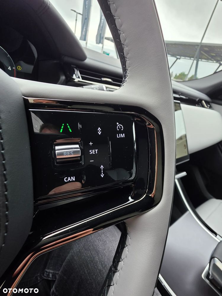 Land Rover Range Rover Velar 3.0 D300 mHEV Belgravia Edition - 11