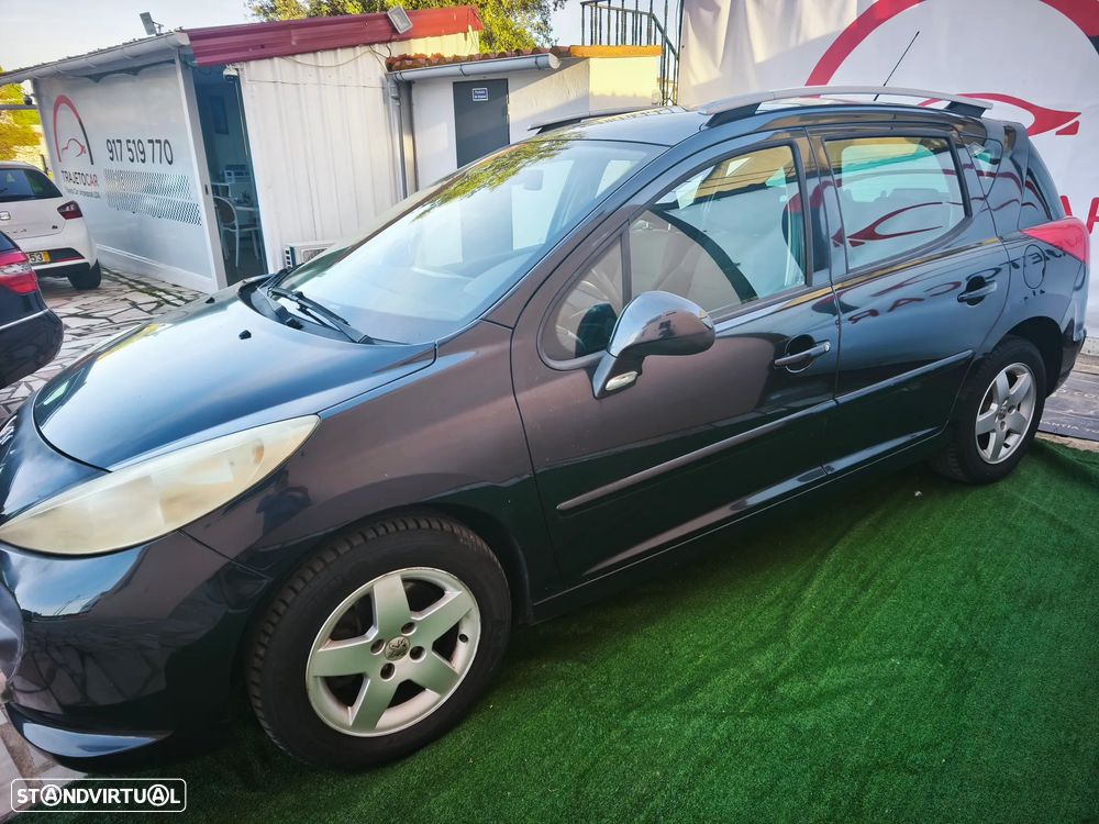 Peugeot 207 SW 1.4 Premium - 27