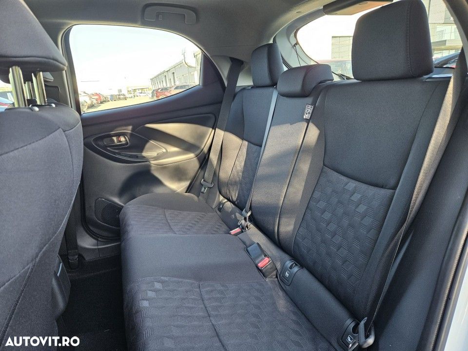 Mazda 2 - 16