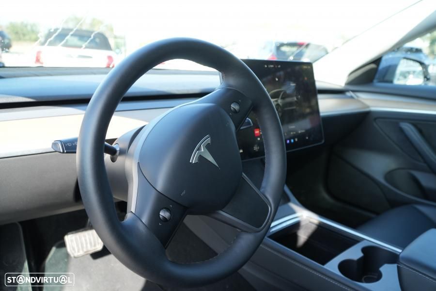 Tesla Model 3 Long Range Tração Traseira - 9
